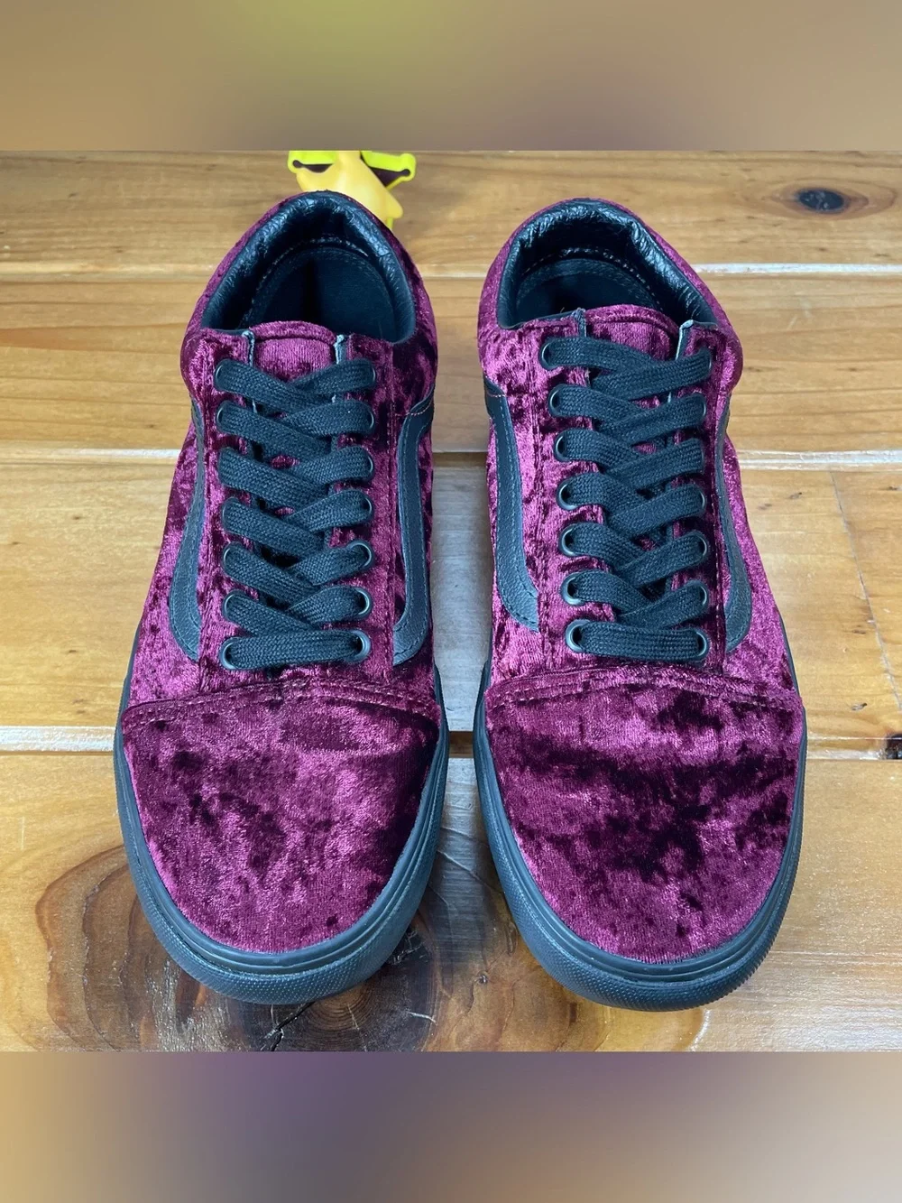 Vans Old Skool Platform Mens 7 / Womens Size 8.5 Crushed Velvet Burgundy Maroon